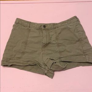 Patagonia Women’s Khaki Stand Up Shorts